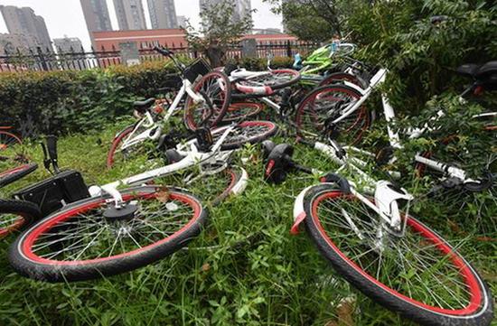 武漢部分路段將禁停共享單車 亂停亂放企業(yè)限制投放_新浪湖北_新浪網(wǎng)
